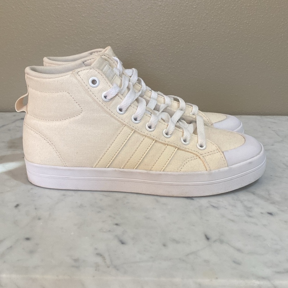 Adidas Bravada Wonder skate shoes